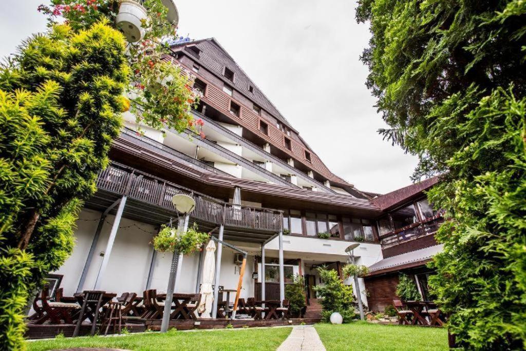 Alpin Resort Apartments Deluxe 2406 Пояна-Брашов Экстерьер фото
